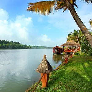 Fragrant Nature Backwater & Ayurveda 4* Kollam