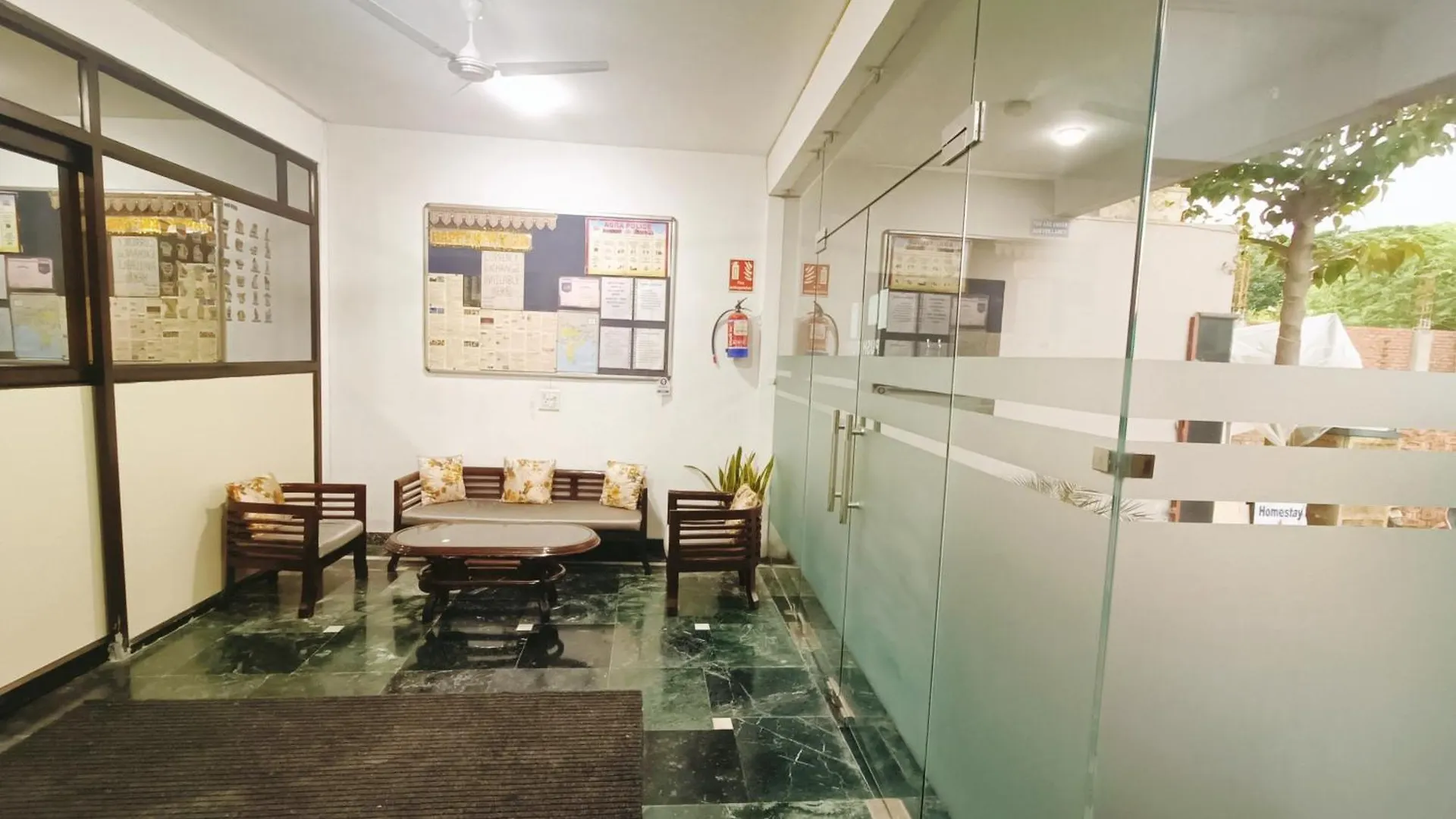 Hotel Taj Niwas Агра 3*,  Индия