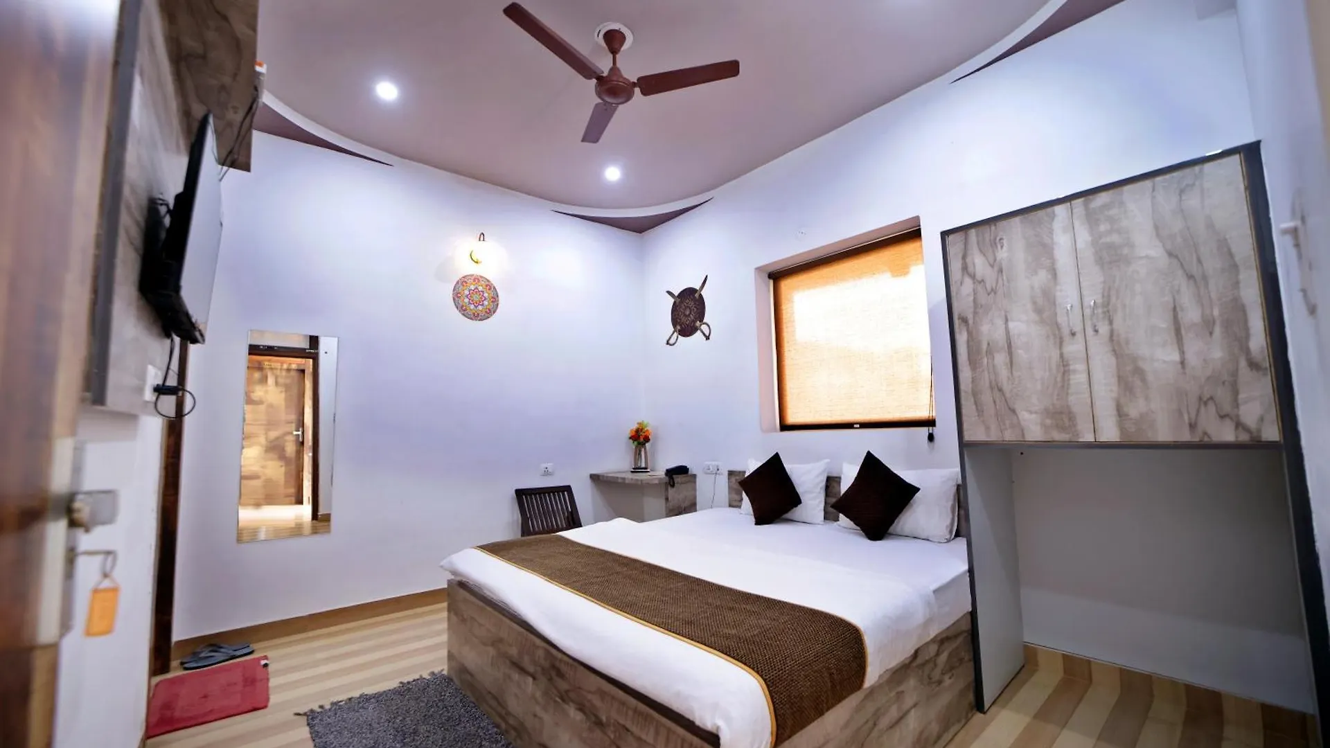 Hotel Taj Niwas Agra  Guest house Agra (Uttar Pradesh)